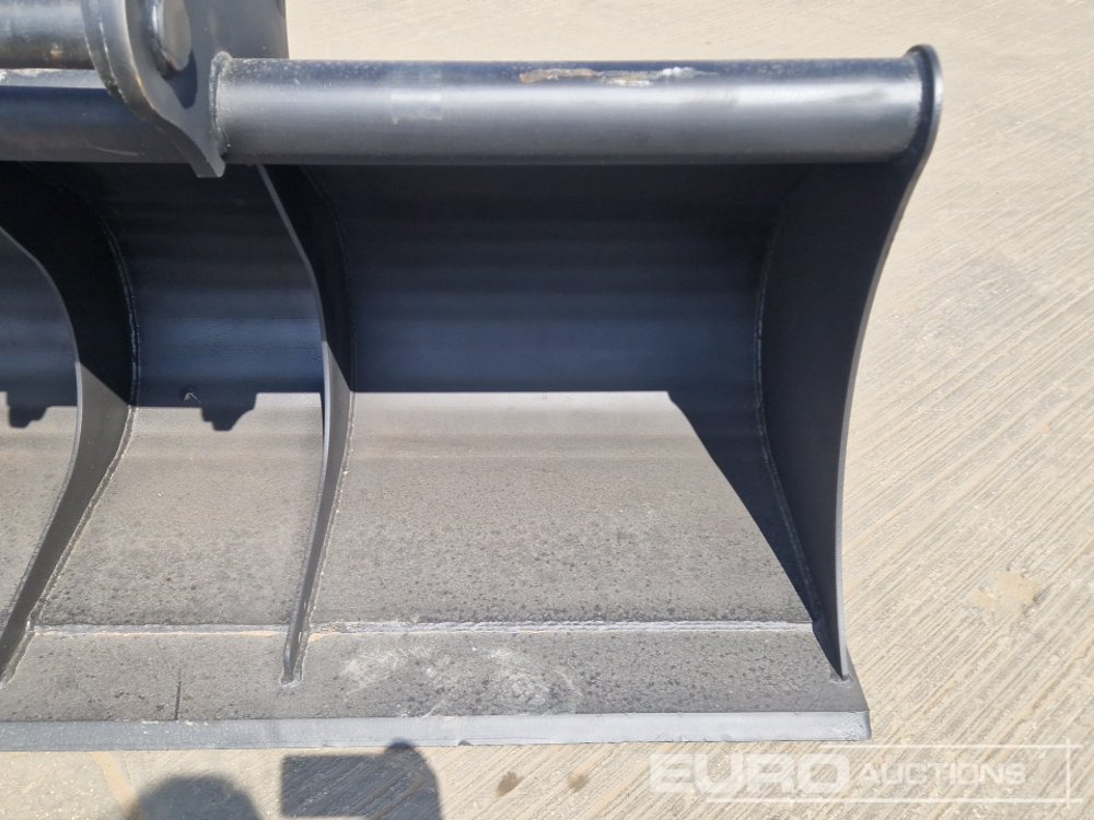 Nov Žlica Unused 70" Ditching Bucket 65mm Pin to suit 13 Ton Excavator: slika 9