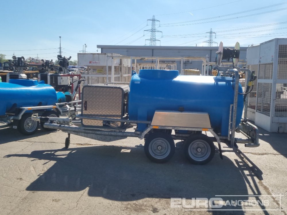 Unused Fuel Proof 2000 Litre Twin Axle Plastic Water Bowser, Karcher Petrol Hot Wash Pressure Washer, Honda Engine - Visokotlačni čistilec: slika 2 Unused Fuel Proof 2000 Litre Twin Axle Plastic Water Bowser, Karcher Petrol Hot Wash Pressure Washer, Honda Engine - Visokotlačni čistilec: slika 2
