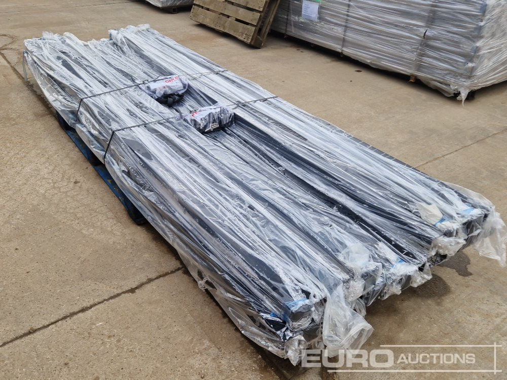 Gradbena oprema Unused Galvanised & Powder Coated Heavy Duty (5mm) Wire Mesh Fencing, 25 x H2.4m x W2.2m Panels, 26 x 60mm x 60mm x3m Posts, with Fittings (Black): slika 13