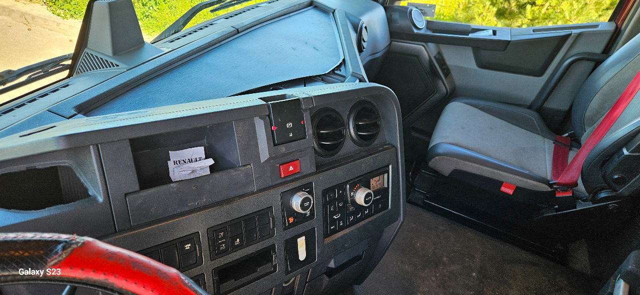 Renault T HIGH 520 T High 520 - Vlačilec: slika 4 Renault T HIGH 520 T High 520 - Vlačilec: slika 4