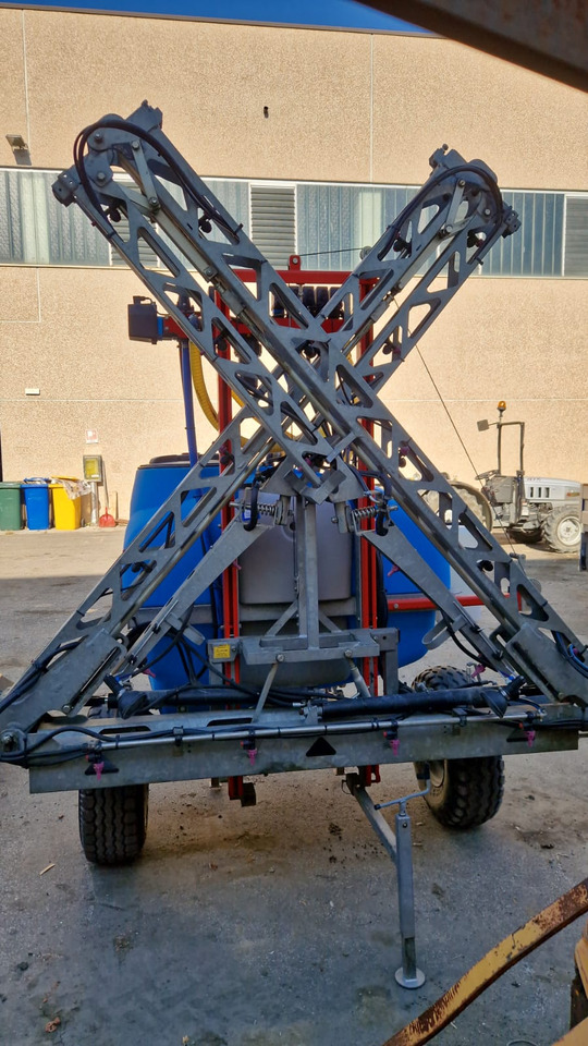 Botte da diserbo con barra usata GB 600 lt-12 mt - Vrtna oprema: slika 4 Botte da diserbo con barra usata GB 600 lt-12 mt - Vrtna oprema: slika 4