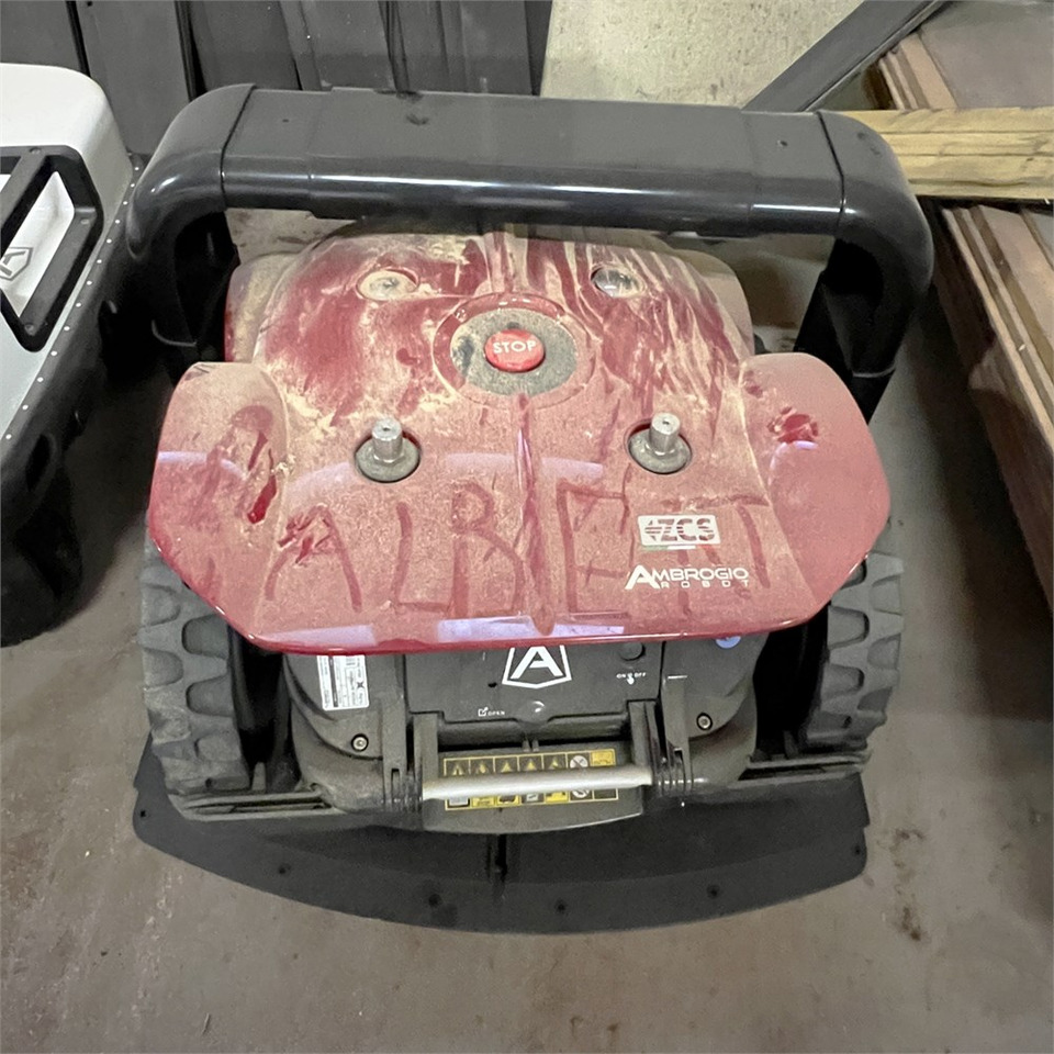 Ambrogio Cube Elite 4 WD - Vrtna kosilnica: slika 2 Ambrogio Cube Elite 4 WD - Vrtna kosilnica: slika 2