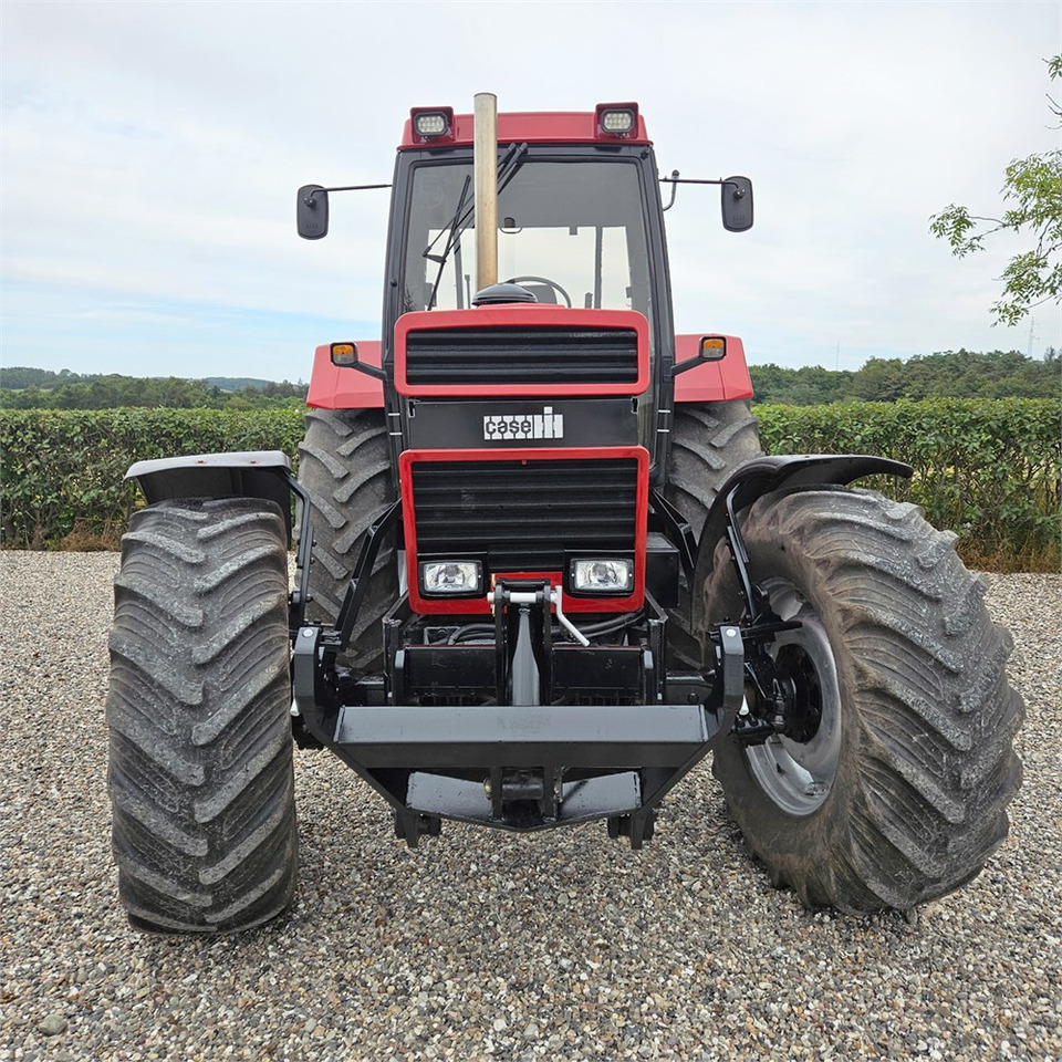 CASE IH 1255XL - Traktor: slika 3 CASE IH 1255XL - Traktor: slika 3