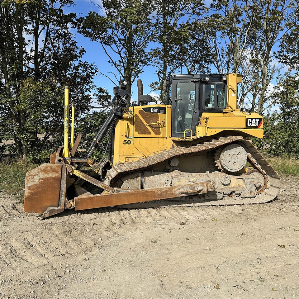 Caterpillar D6T LGP - Buldožer: slika 2 Caterpillar D6T LGP - Buldožer: slika 2