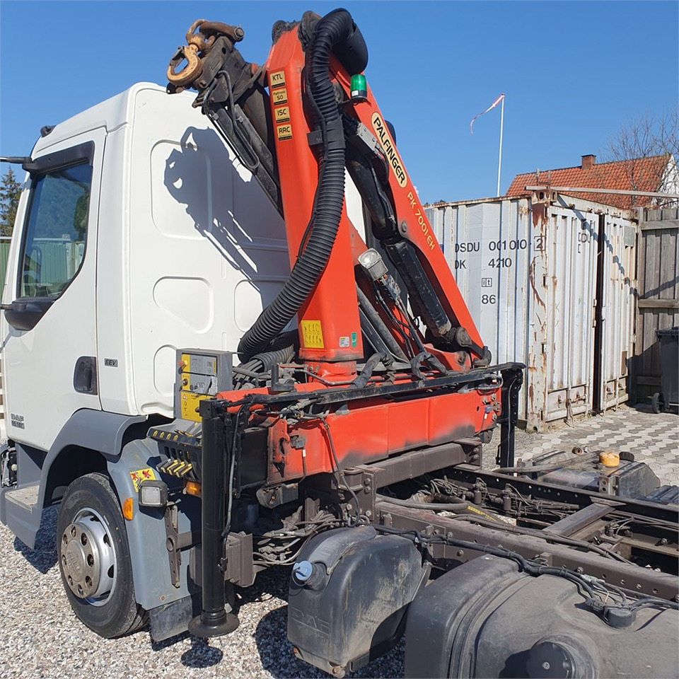 DAF 45.180 - Tovornjak-šasija, Tovornjak z dvigalom: slika 3 DAF 45.180 - Tovornjak-šasija, Tovornjak z dvigalom: slika 3