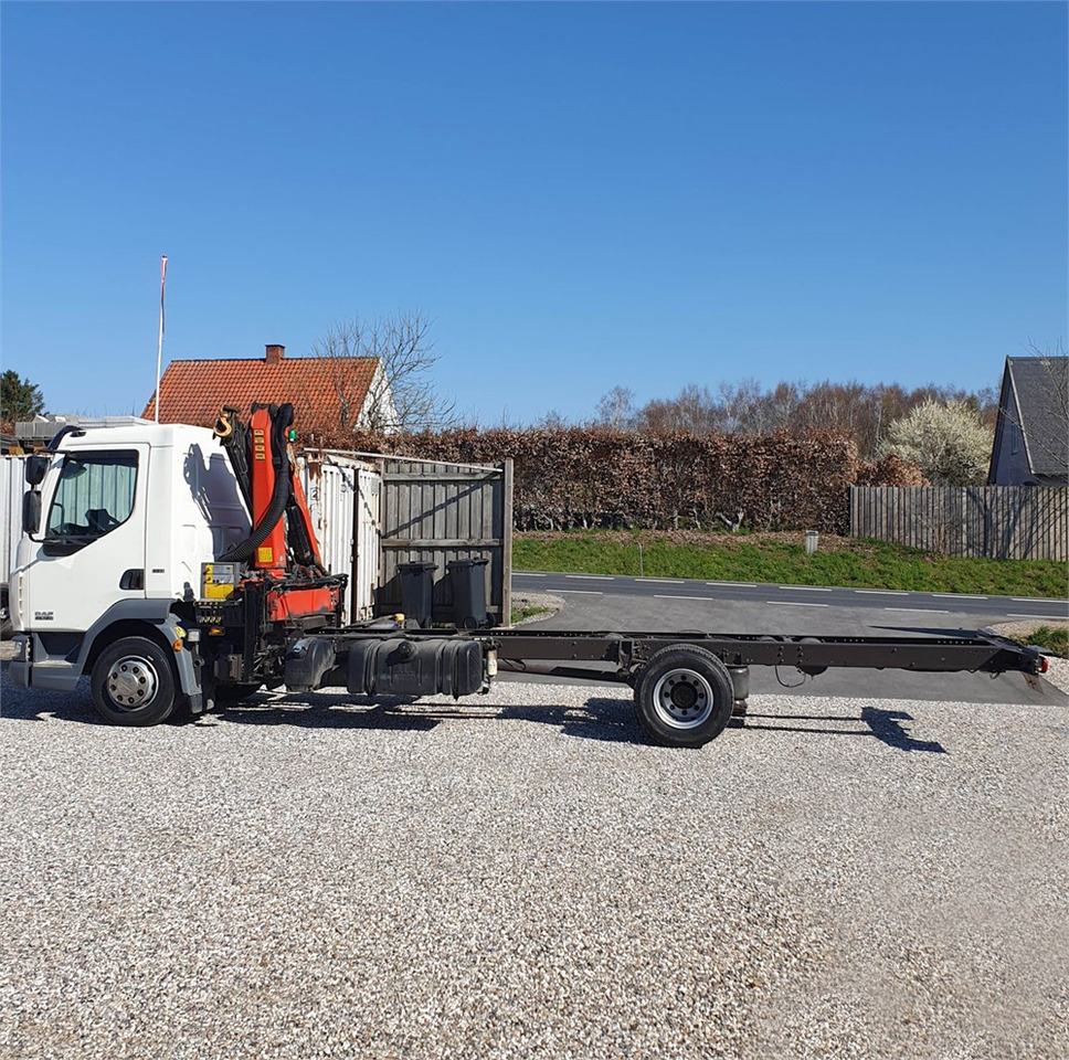 Tovornjak-šasija, Tovornjak z dvigalom DAF 45.180: slika 7