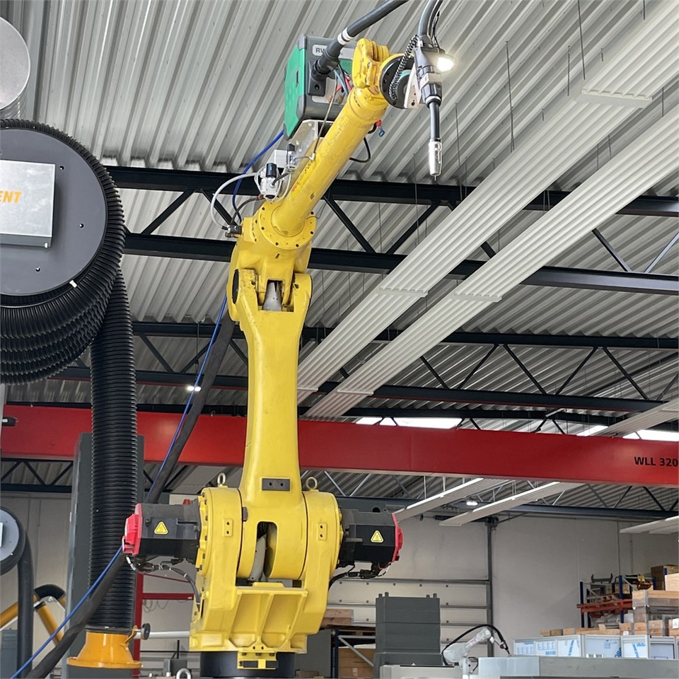 Fanuc Robot S-500 iB - Varilna oprema: slika 2 Fanuc Robot S-500 iB - Varilna oprema: slika 2