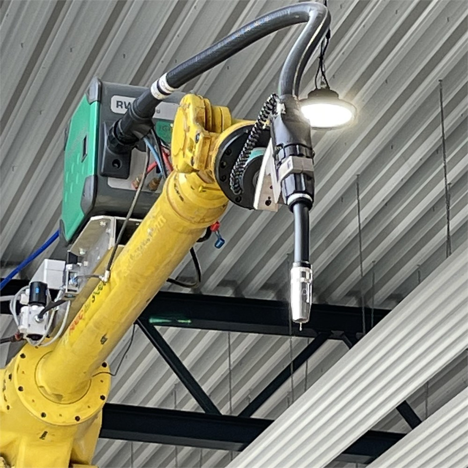 Fanuc Robot S-500 iB - Varilna oprema: slika 3 Fanuc Robot S-500 iB - Varilna oprema: slika 3