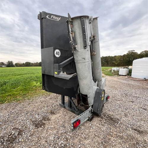 Fliegl ULS 400/500 - Oprema za živino: slika 5 Fliegl ULS 400/500 - Oprema za živino: slika 5