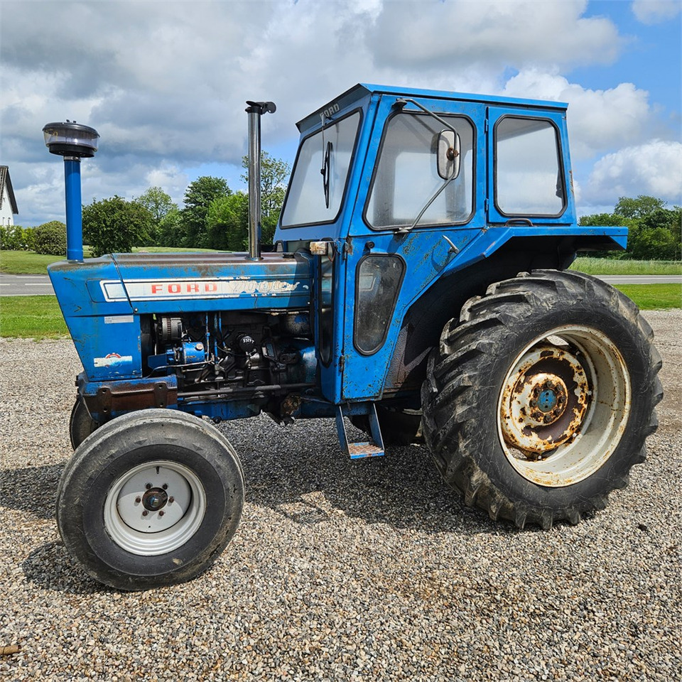 Ford 7000 - Traktor: slika 1 Ford 7000 - Traktor: slika 1