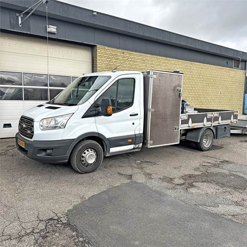 Ford Transit 2.2 TDCi (155HK) Chassis RWD Man - Tovornjak s kesonom: slika 1 Ford Transit 2.2 TDCi (155HK) Chassis RWD Man - Tovornjak s kesonom: slika 1
