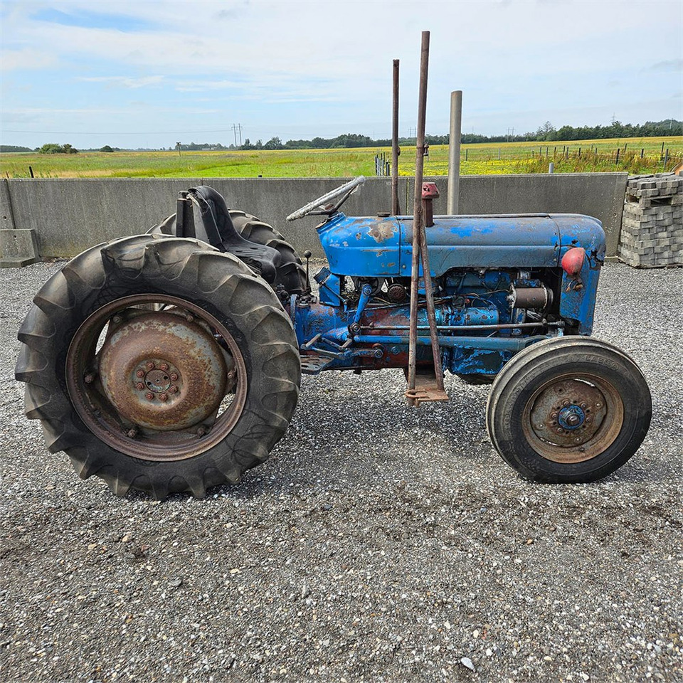Fordson Dexta - Traktor: slika 3 Fordson Dexta - Traktor: slika 3