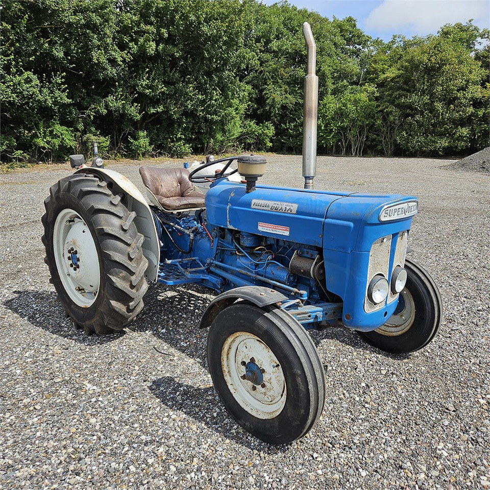 Fordson Super Dexta - Traktor: slika 1 Fordson Super Dexta - Traktor: slika 1