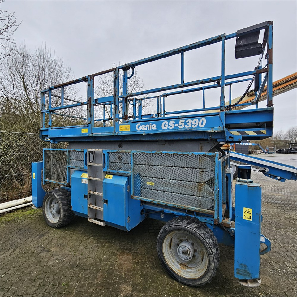 Genie GS-5390 - Škarjasta dvižna ploščad: slika 1 Genie GS-5390 - Škarjasta dvižna ploščad: slika 1