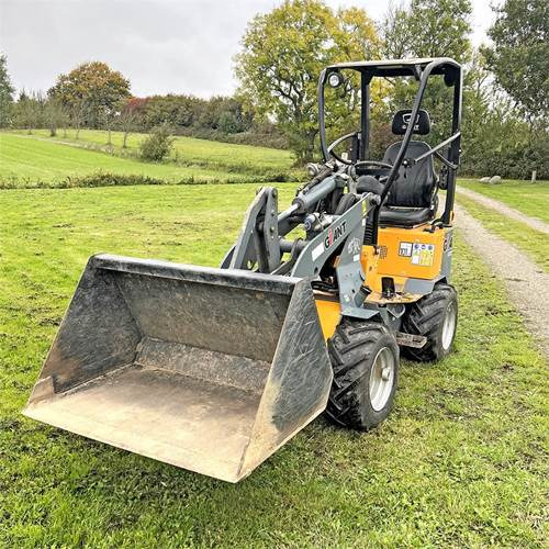 Giant D254SW - Mini nakladalec: slika 4 Giant D254SW - Mini nakladalec: slika 4