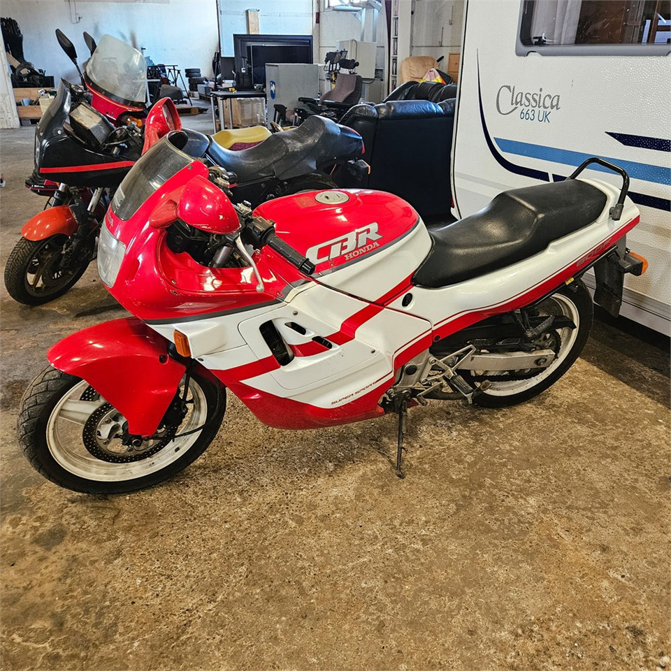 Honda CBR600F Super sport - Motorno kolo: slika 2 Honda CBR600F Super sport - Motorno kolo: slika 2