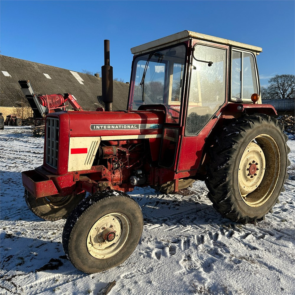 International IH I - 574 - Traktor: slika 1 International IH I - 574 - Traktor: slika 1