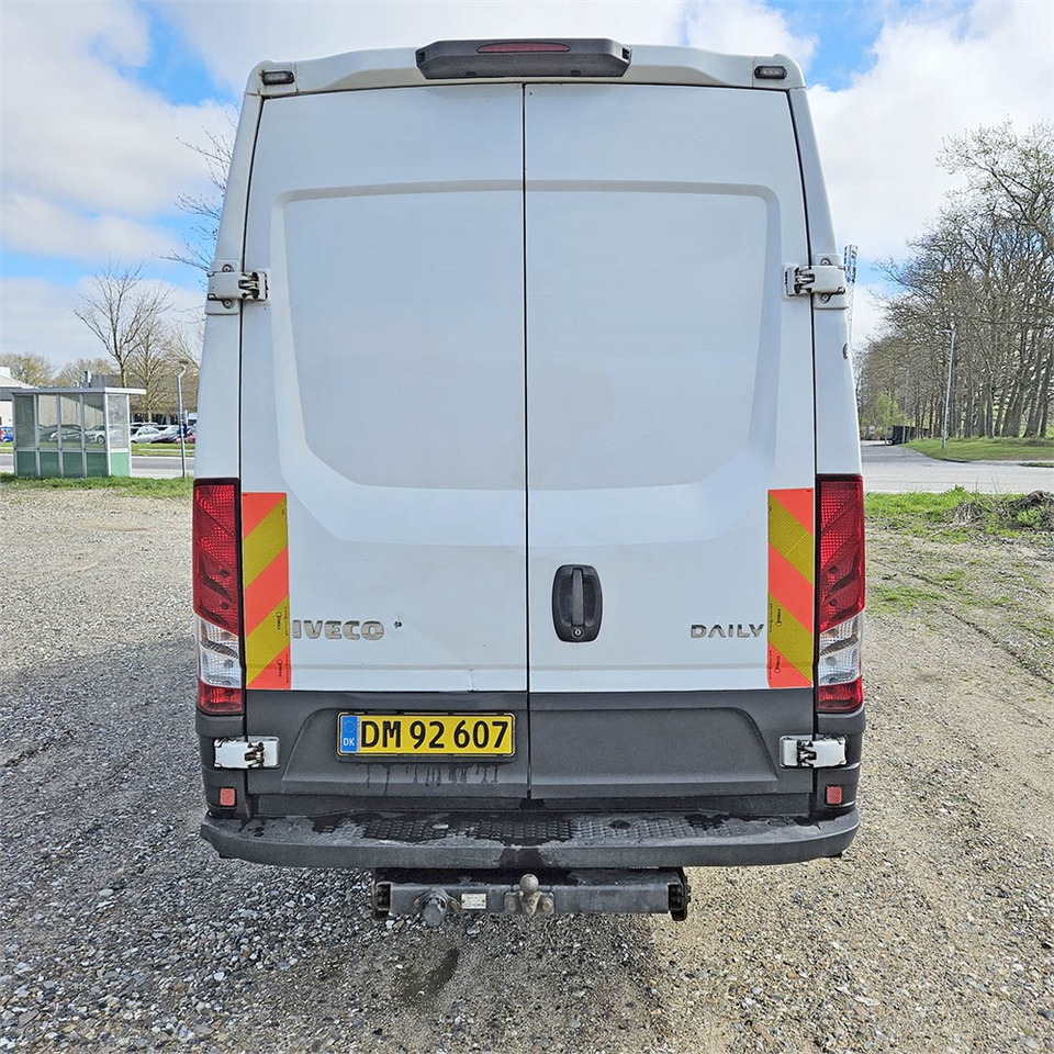 Iveco Daily 50-170 - Furgon: slika 4 Iveco Daily 50-170 - Furgon: slika 4