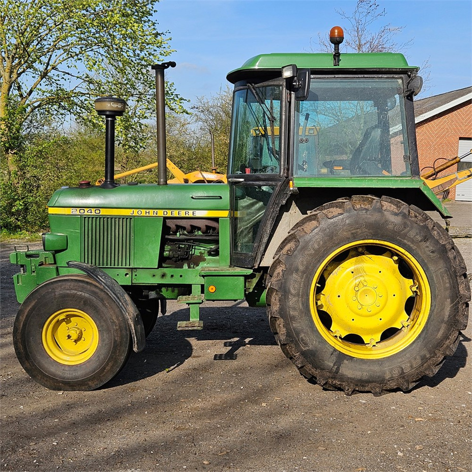 John Deere 2040 - Traktor: slika 3 John Deere 2040 - Traktor: slika 3