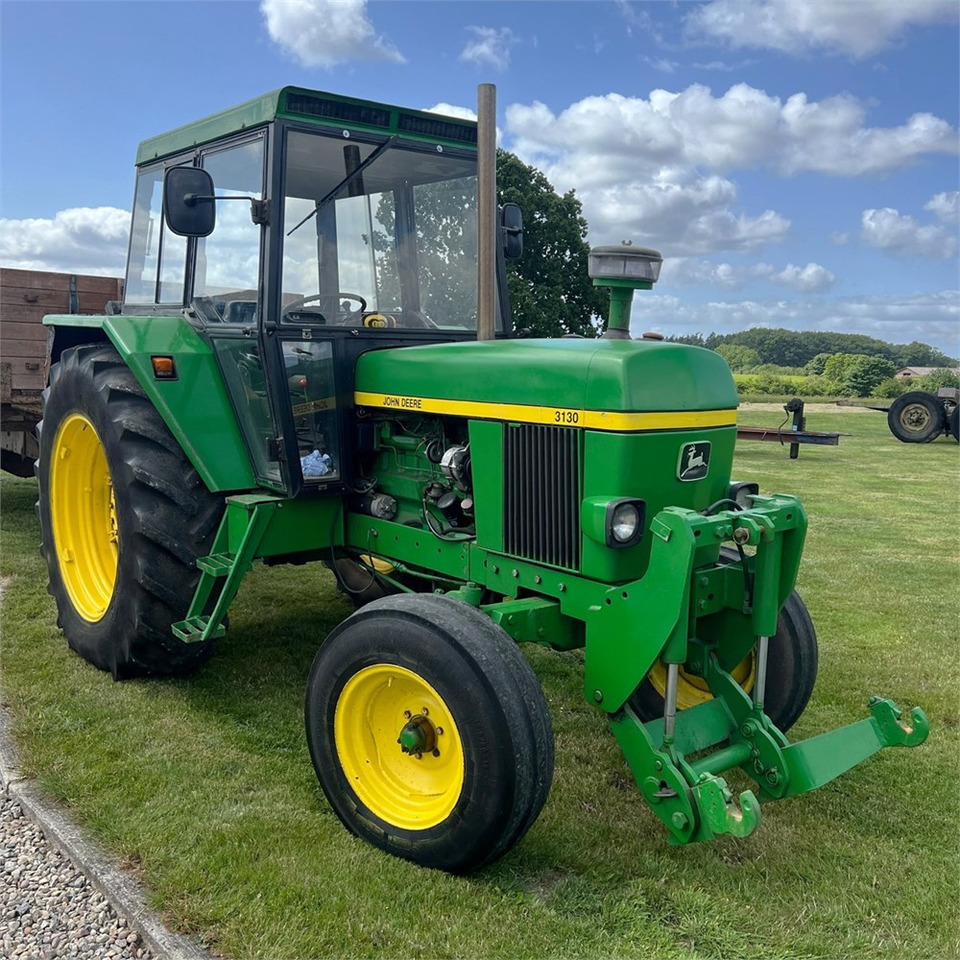 John Deere 3130 - Traktor: slika 3 John Deere 3130 - Traktor: slika 3