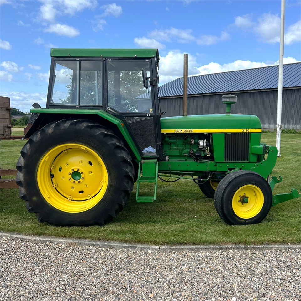 John Deere 3130 - Traktor: slika 5 John Deere 3130 - Traktor: slika 5