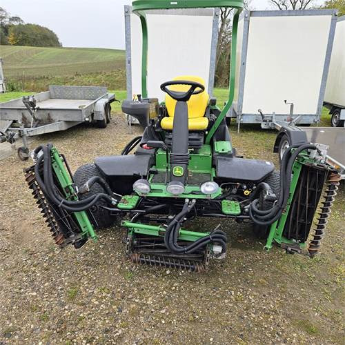 John Deere 7700 Precisioncut - Vrtna kosilnica: slika 2 John Deere 7700 Precisioncut - Vrtna kosilnica: slika 2