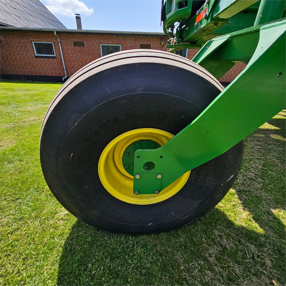 Kombajn John Deere W150: slika 35