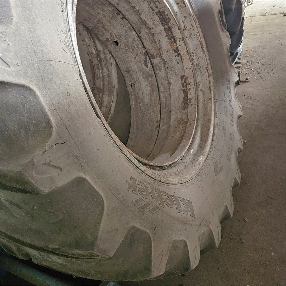 Traktor Kleber 520/70 R38: slika 9