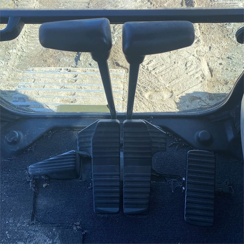 Bager goseničar Komatsu PC210 LC-8K: slika 18
