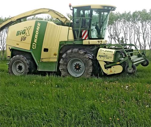 Krone BiG X V8 - Kombajn za krmo: slika 4 Krone BiG X V8 - Kombajn za krmo: slika 4