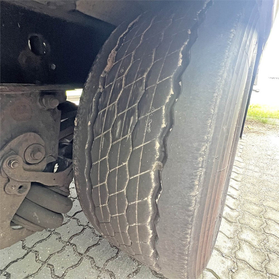 Polprikolica hladilnik Krone Refrigerated trailer: slika 28 Polprikolica hladilnik Krone Refrigerated trailer: slika 28