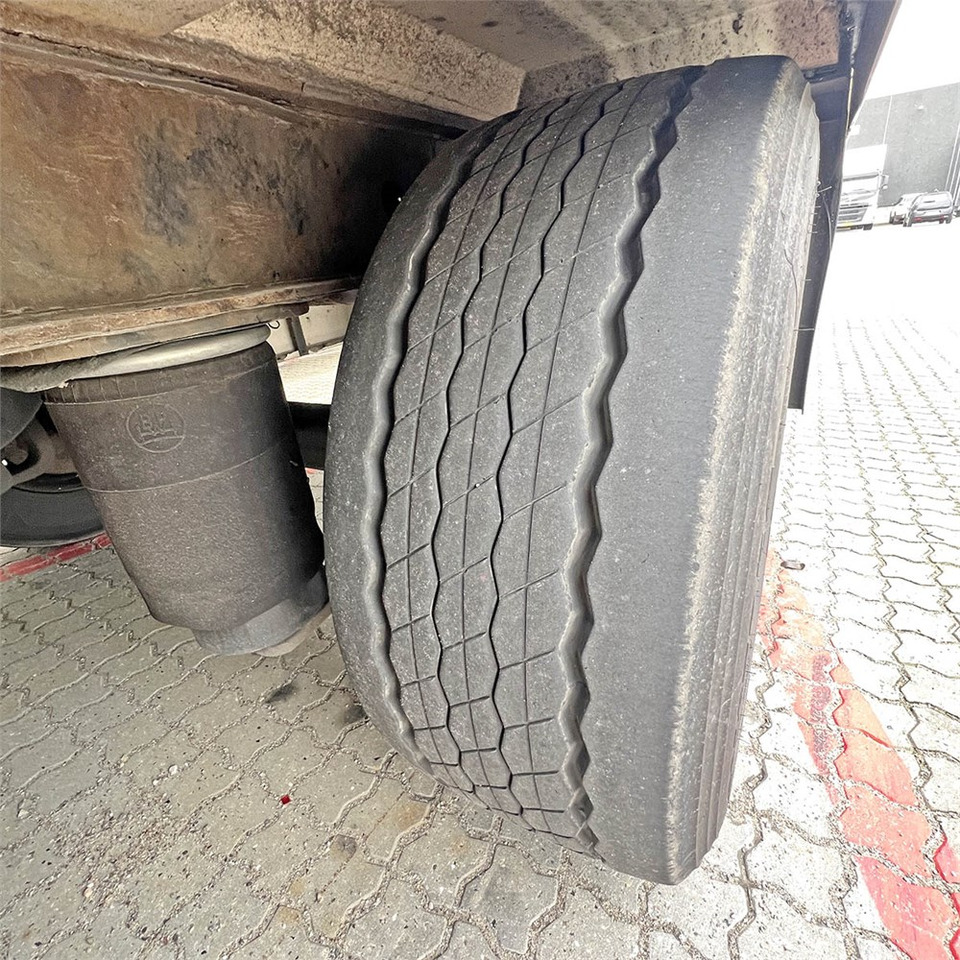 Polprikolica hladilnik Krone Refrigerated trailer: slika 31 Polprikolica hladilnik Krone Refrigerated trailer: slika 31