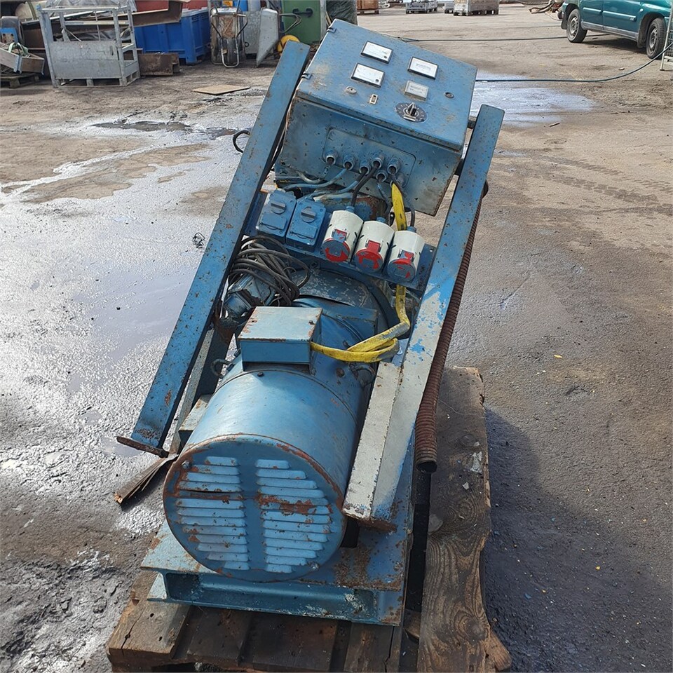 Lister 3 cyl. - Generator: slika 5 Lister 3 cyl. - Generator: slika 5