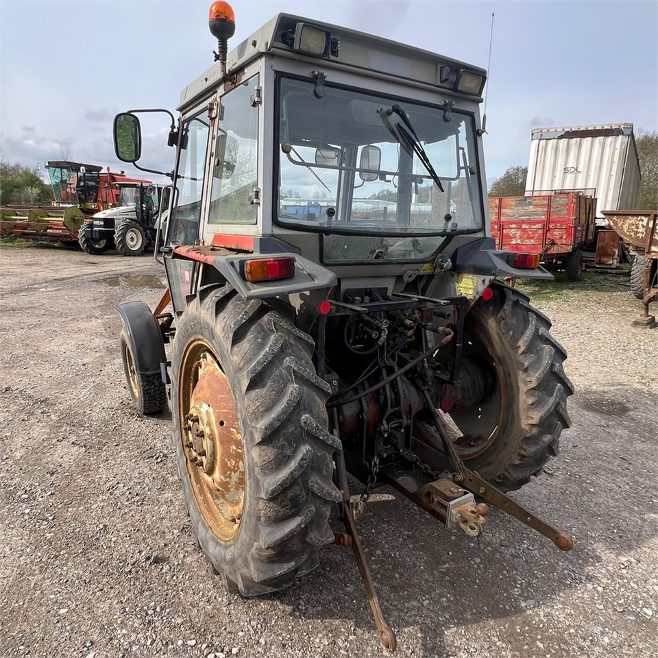 Massey Ferguson 355 lizing Massey Ferguson 355: slika 10