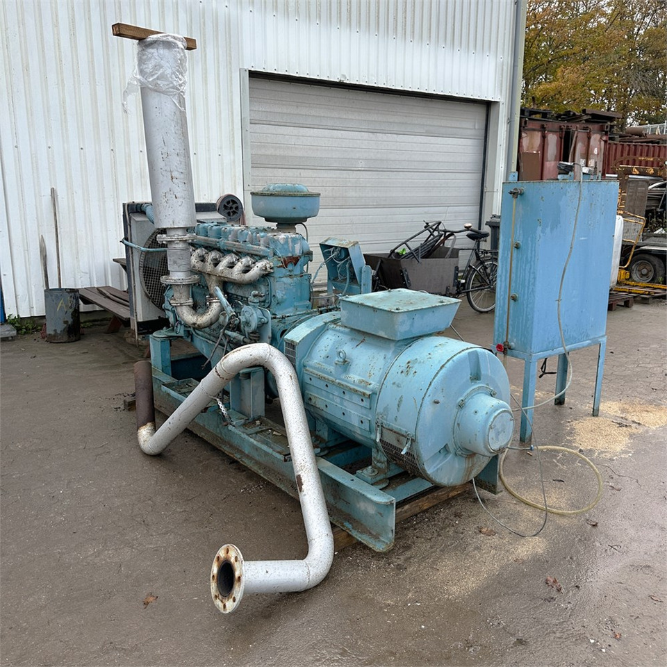 Mercedes emergency power generator C4 - Generator: slika 3 Mercedes emergency power generator C4 - Generator: slika 3