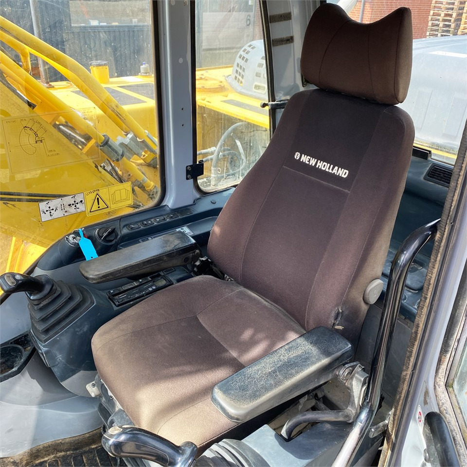 Bager goseničar New Holland E 265 B: slika 10
