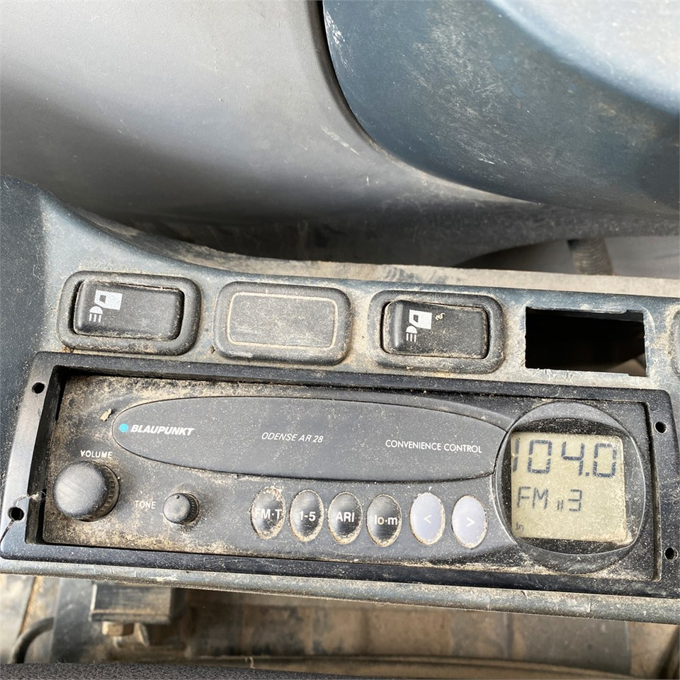 Bager goseničar New Holland E 265 B: slika 13