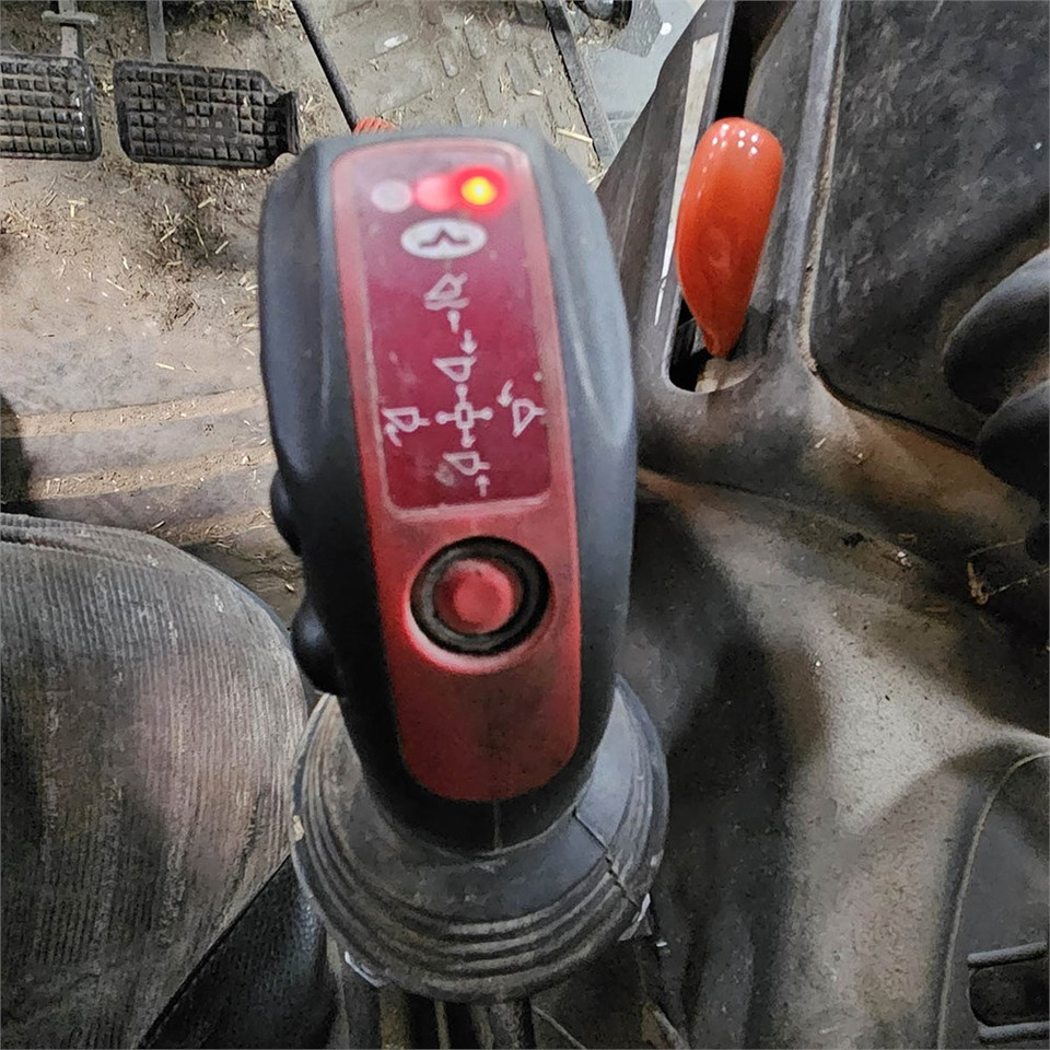 Traktor New Holland TM 190 4WD: slika 11