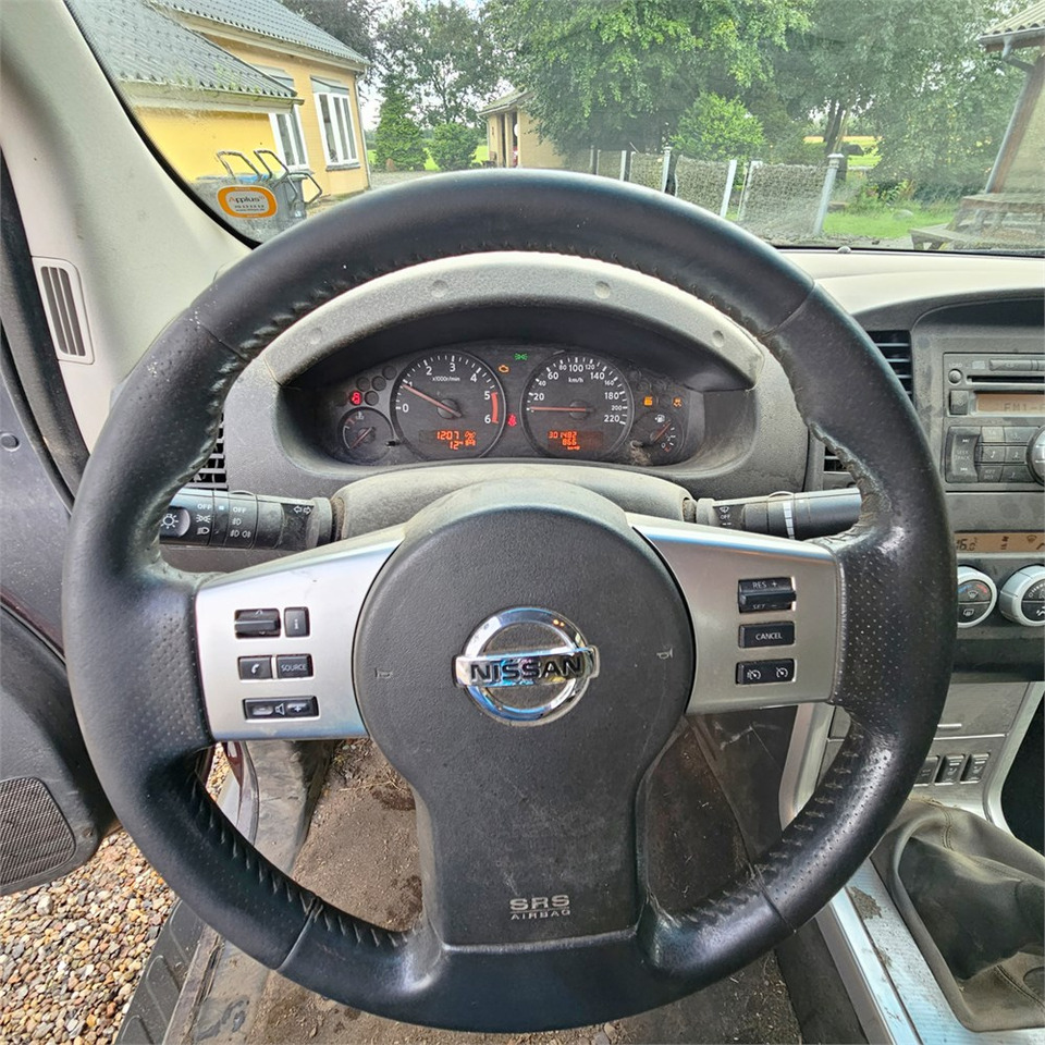 Poltovornjak Nissan Navara 2,5 Dci Dc 4wd: slika 10