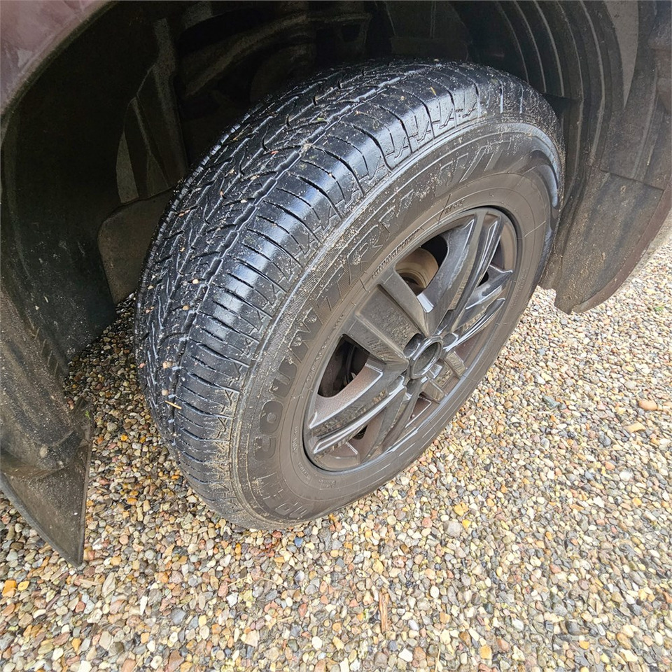 Poltovornjak Nissan Navara 2,5 Dci Dc 4wd: slika 22