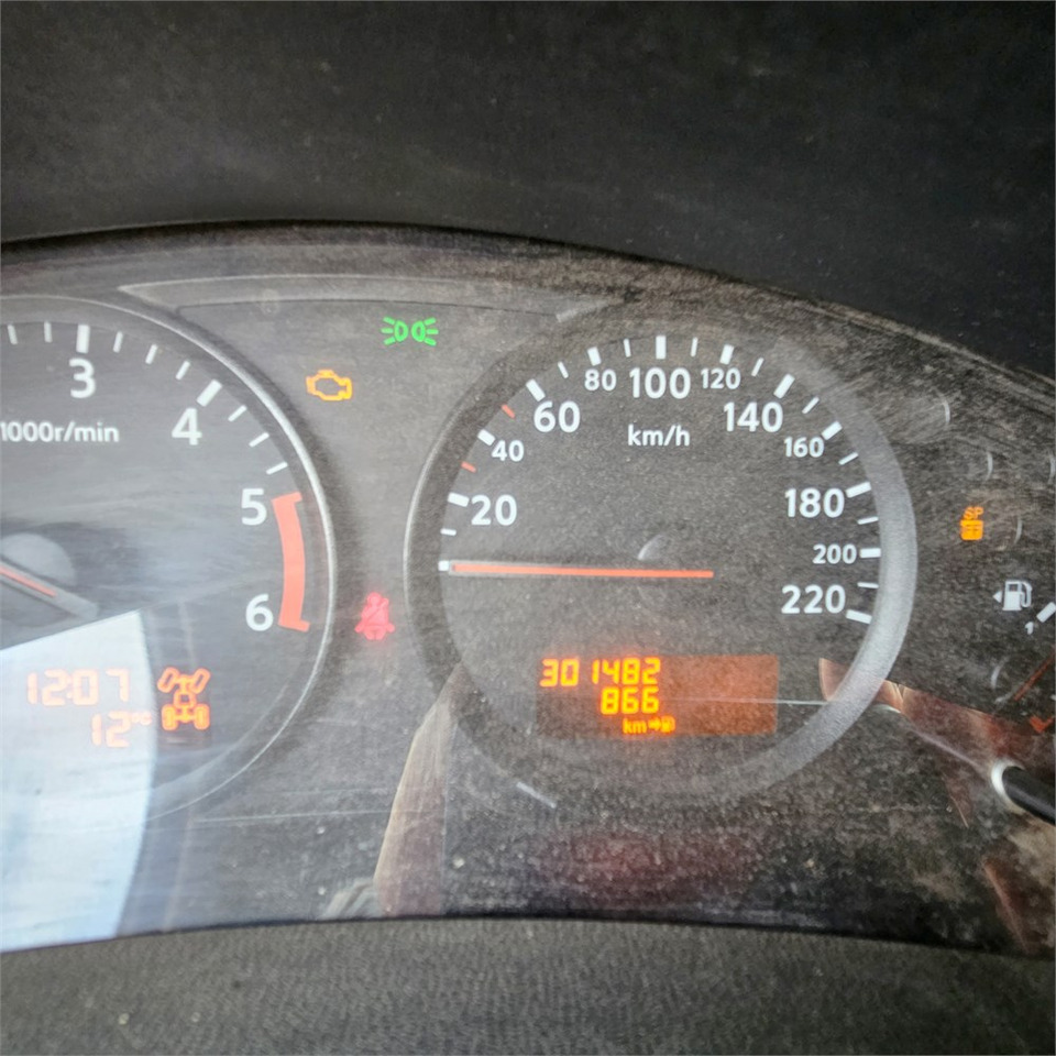 Poltovornjak Nissan Navara 2,5 Dci Dc 4wd: slika 11