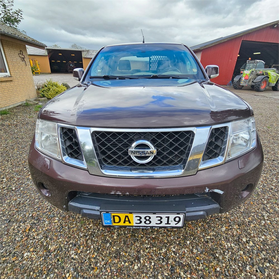 Poltovornjak Nissan Navara 2,5 Dci Dc 4wd: slika 8