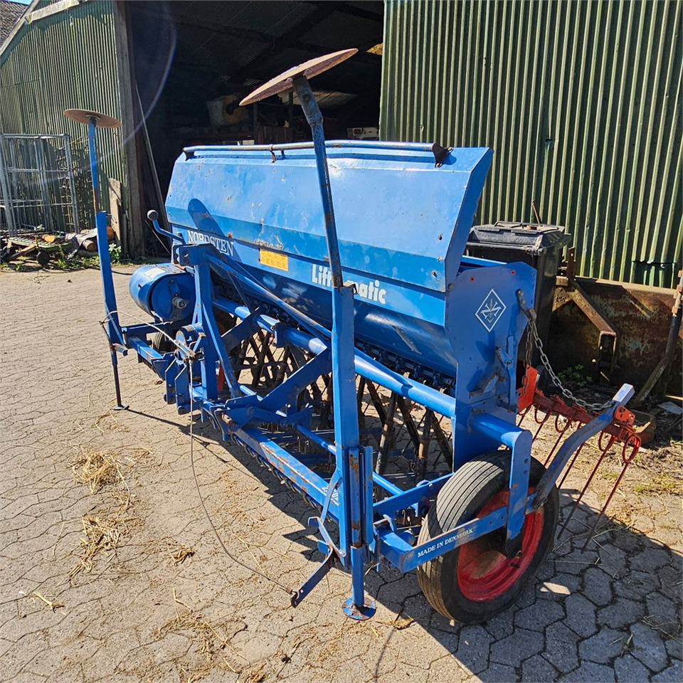 Nordsten Lift-o-Matic 2,5 - Sejalna oprema: slika 2 Nordsten Lift-o-Matic 2,5 - Sejalna oprema: slika 2