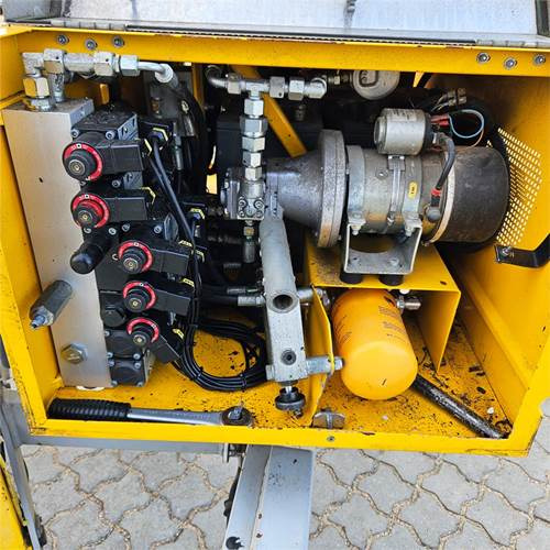 Dvižna košara na prikolici Omme Mini 12 EJ: slika 11