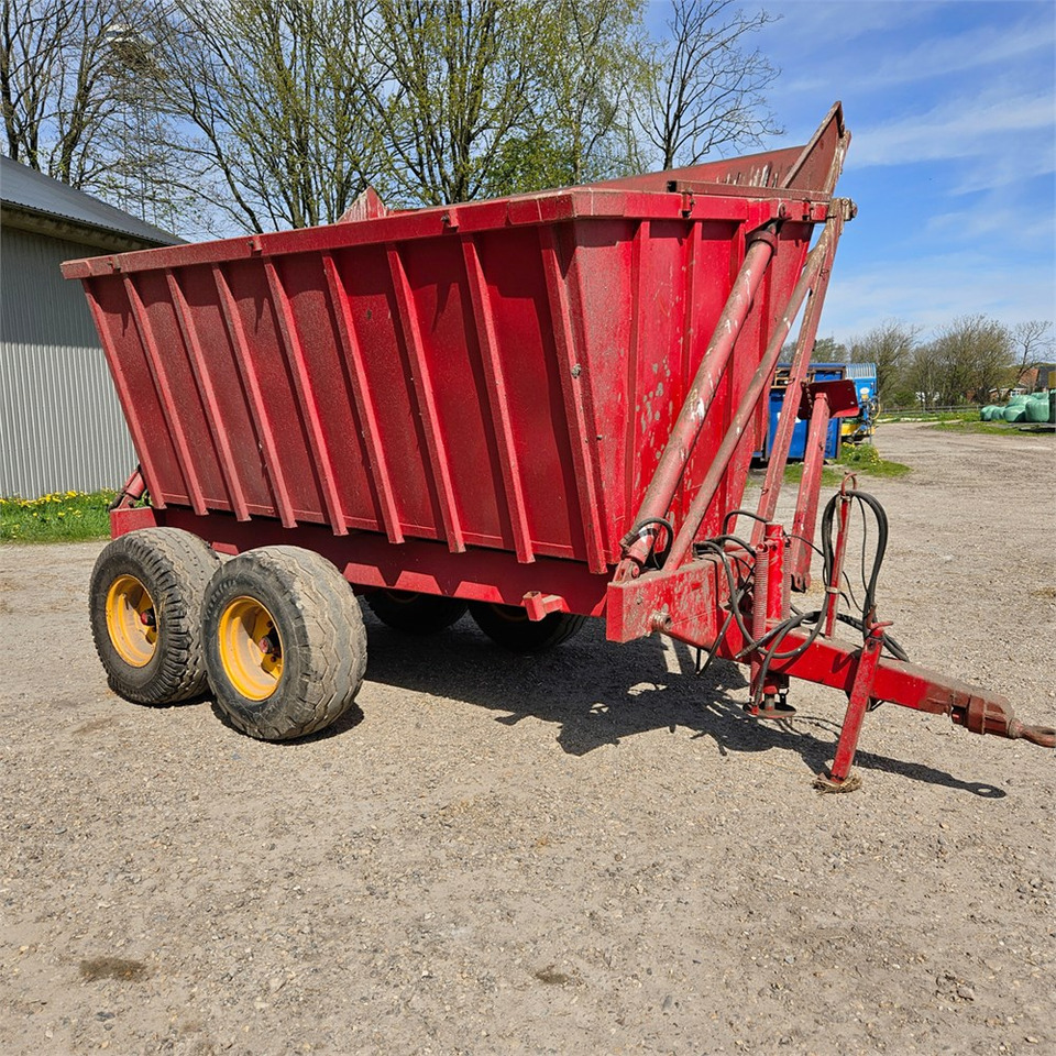 TIM 2005 - Prikolica: slika 1 TIM 2005 - Prikolica: slika 1