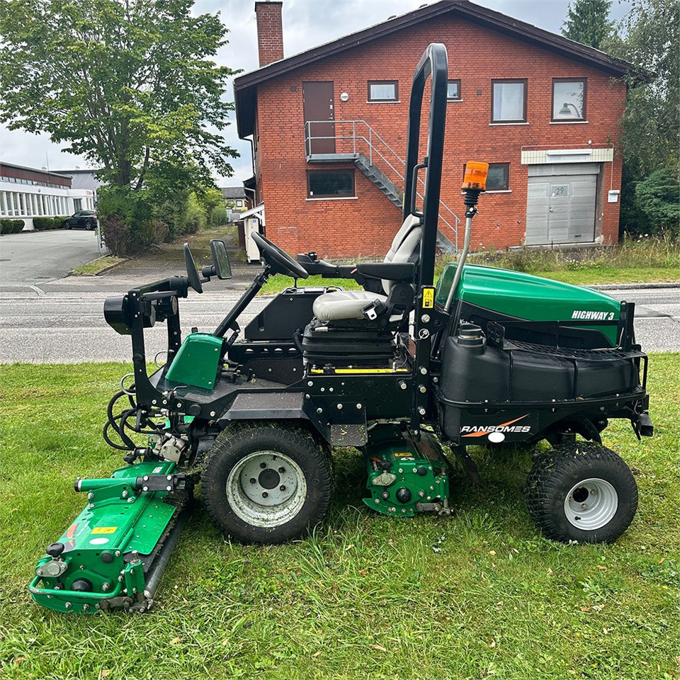 Ransomes Highway 3 4WD - Vrtna kosilnica: slika 3 Ransomes Highway 3 4WD - Vrtna kosilnica: slika 3