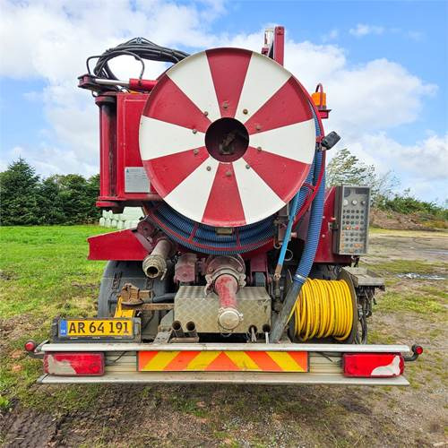 Scania P250 - Vakuumski tovornjak: slika 2 Scania P250 - Vakuumski tovornjak: slika 2