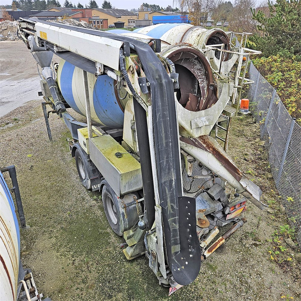 Schwing Stetter 10m3 - Polprikolica mešalec betona: slika 4 Schwing Stetter 10m3 - Polprikolica mešalec betona: slika 4