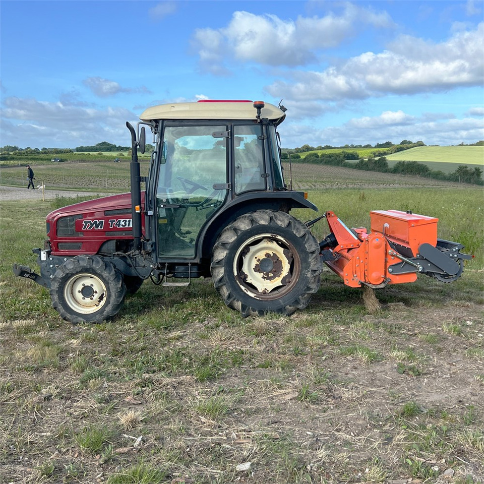 TYM T 431 - Mestni traktor: slika 5 TYM T 431 - Mestni traktor: slika 5