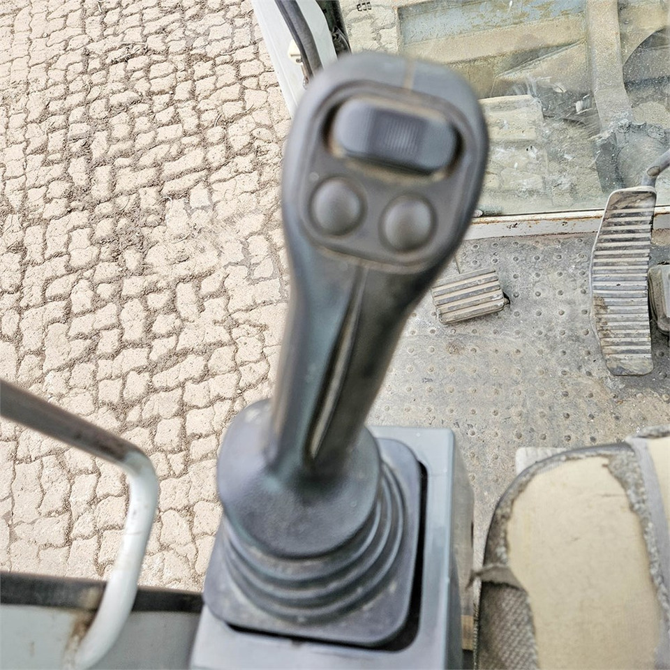 Mini bager Takeuchi TB175: slika 9